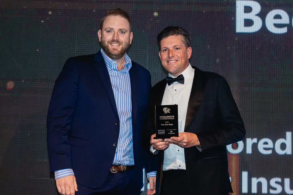 GOLDEN-CROW-AWARDS